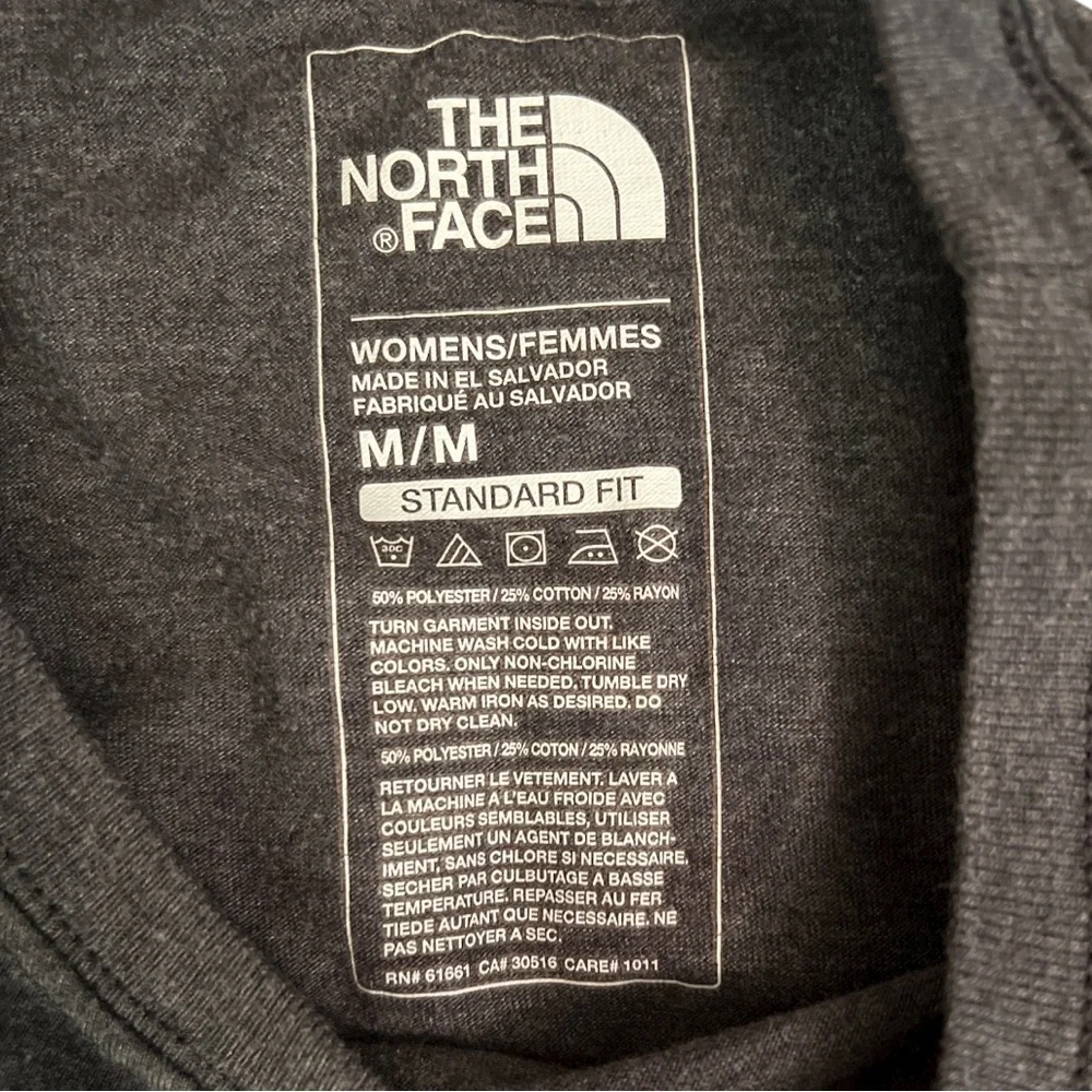 The North Face woman Dark gray Tee with Red Logo‎ - Picture 3 of 4